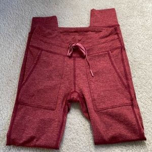 Aerie play pocket and cuff legging